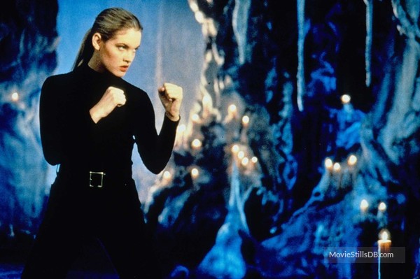 A publicity photo of Bridgette Wilson as Sonya Blade from the 1995 film Mortal Kombat. Source: MovieStillsDB.com